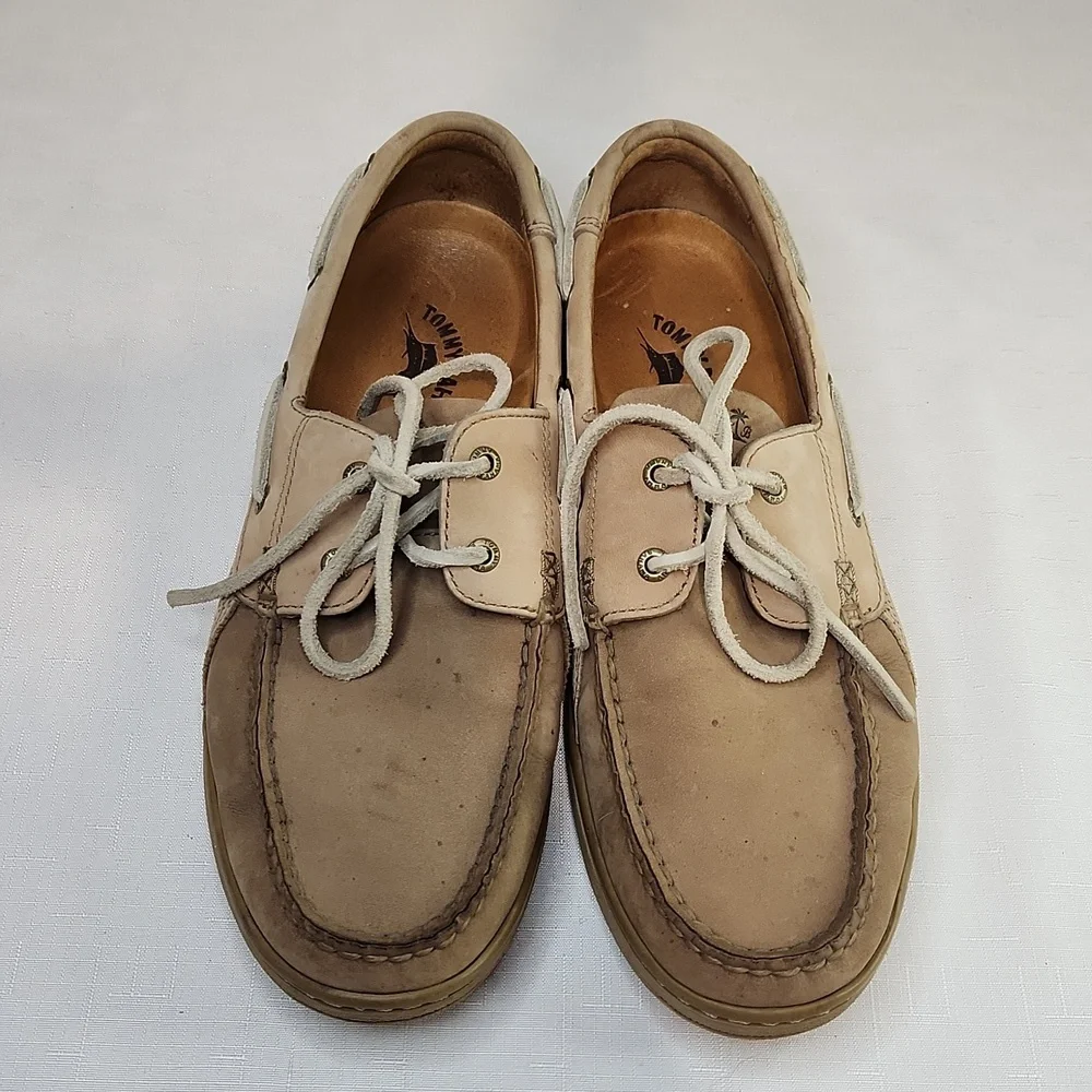 Tommy Bahama Sportside Boat Loafer shoes. Size 9.5